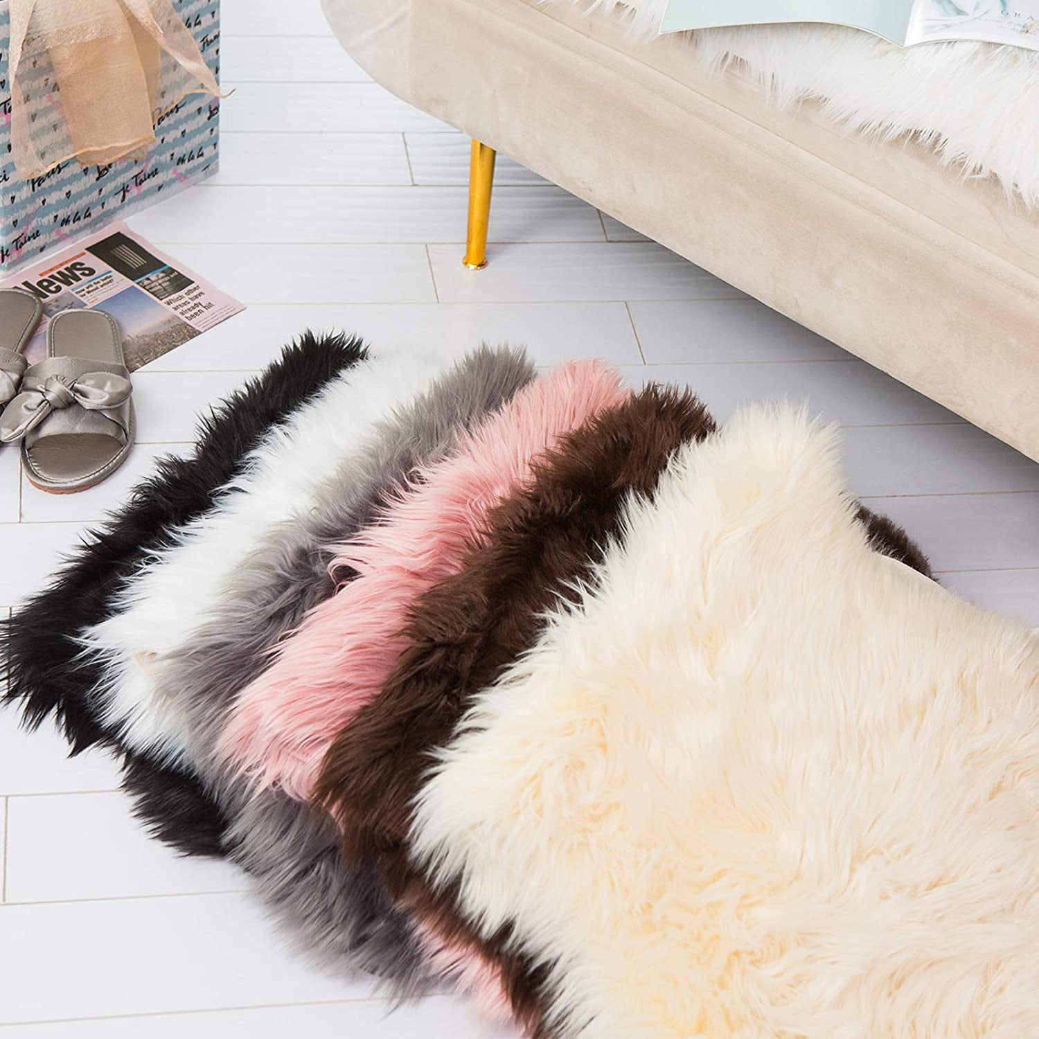 Faux Sheepskin Fur Area Rug Black, 2X3 Feet, 2 Pack, Fluffy Soft Fuzzy Plush Shaggy Carpet Throw Rug for Indoor Floor, Sofa, Chair, Bedroom, Living Room, Home Decoration